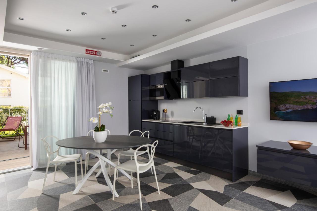 אפרטהוטל Elegance ריצ'יונה מראה חיצוני תמונה
